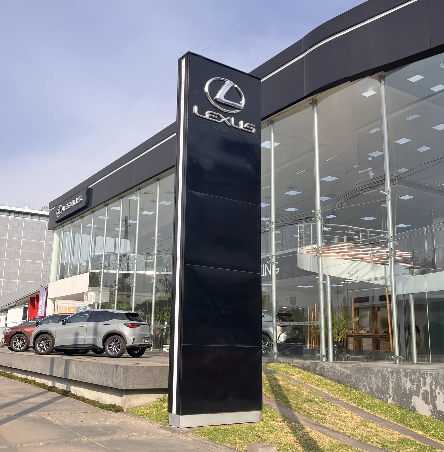 Tótem Lexus